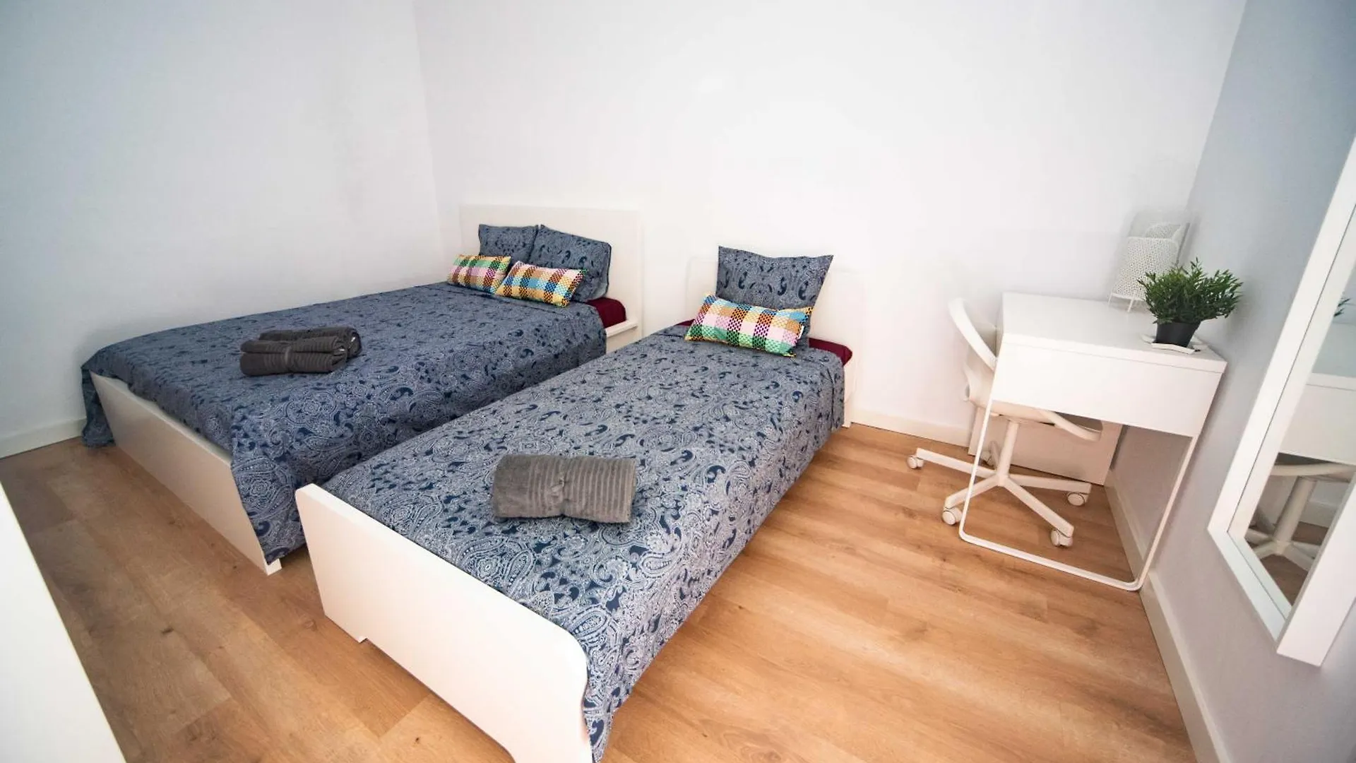 Barcelona Rooms - Eixample Hostal
