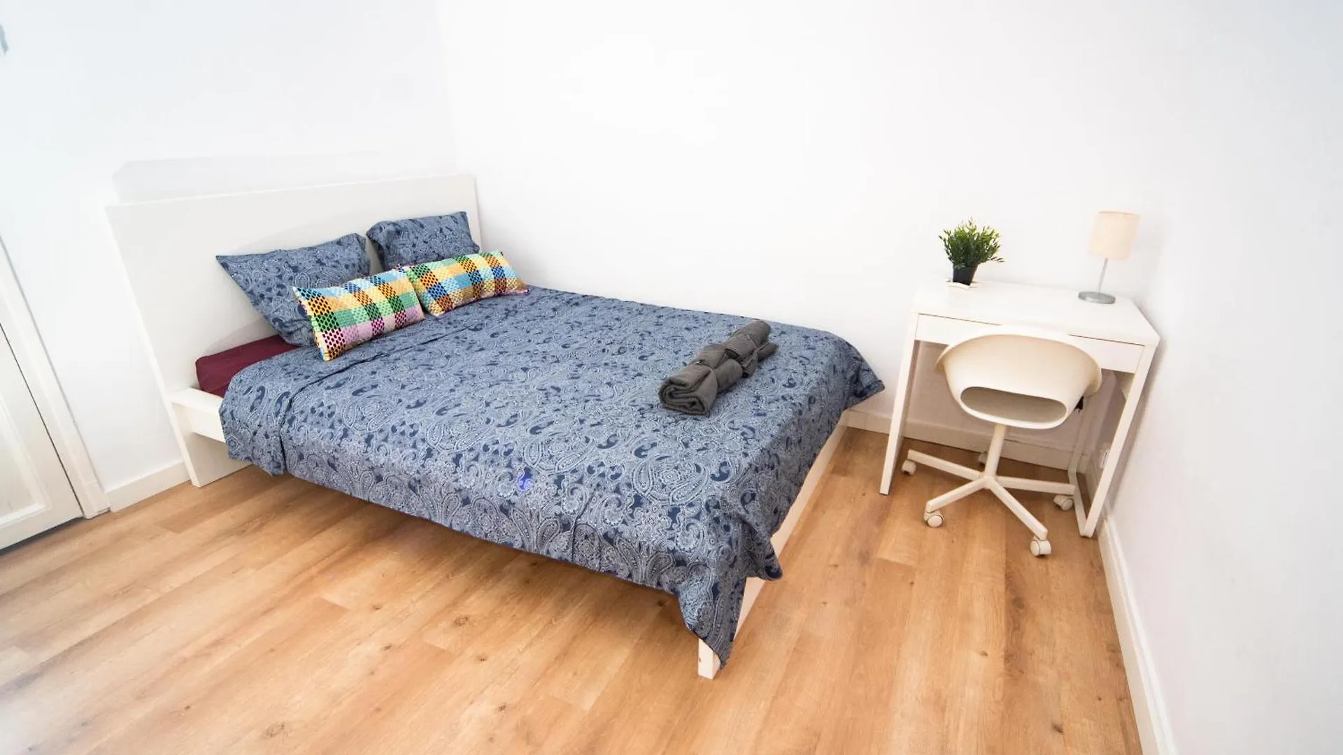 Barcelona Rooms - Eixample location